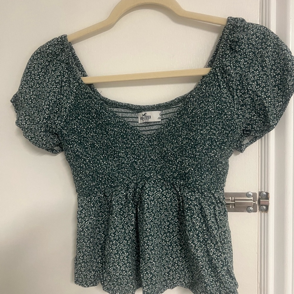 Hollister Dark Green Floral Blouse